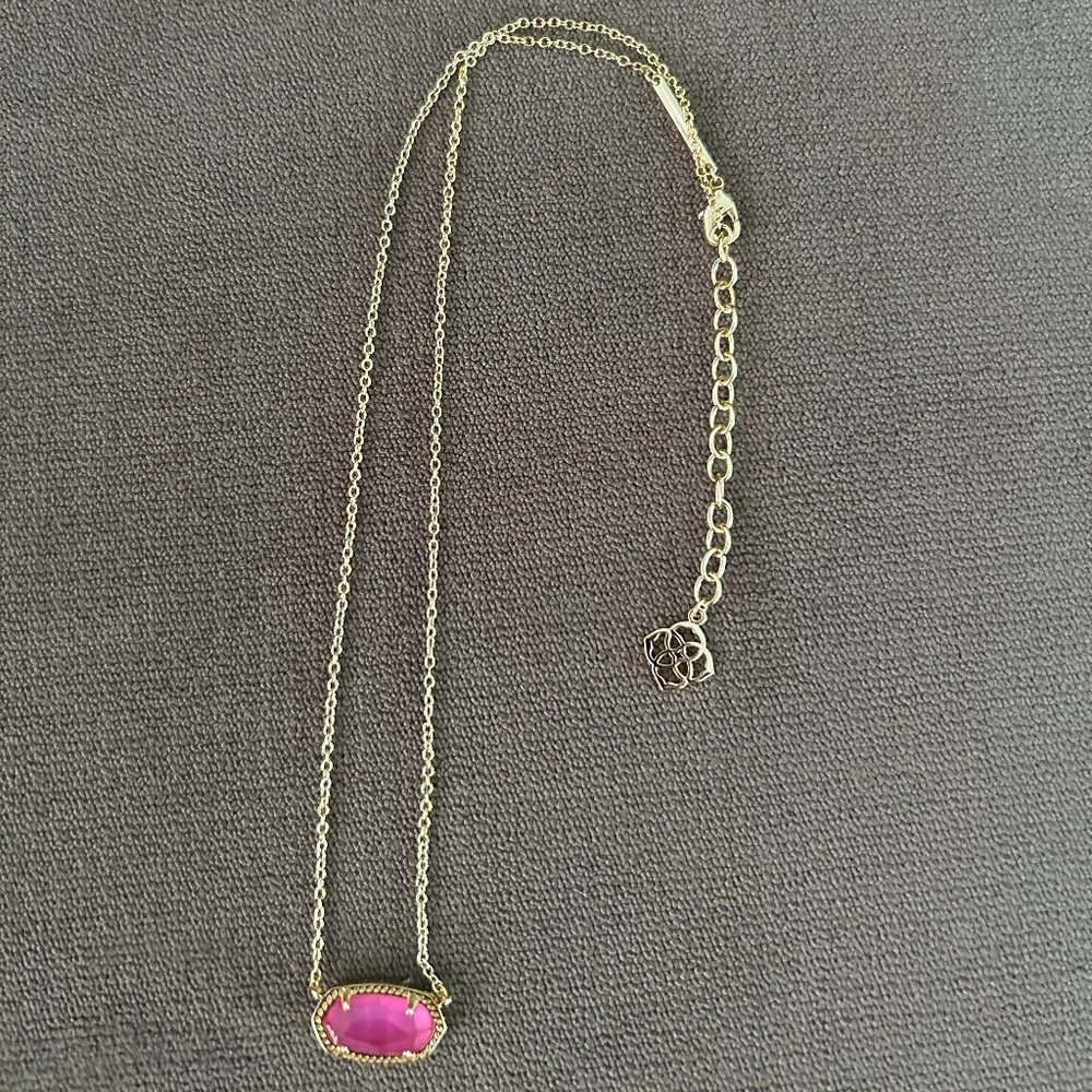 Kendra Scott Elisa Gold Pendant Necklace- Azalea Illusion